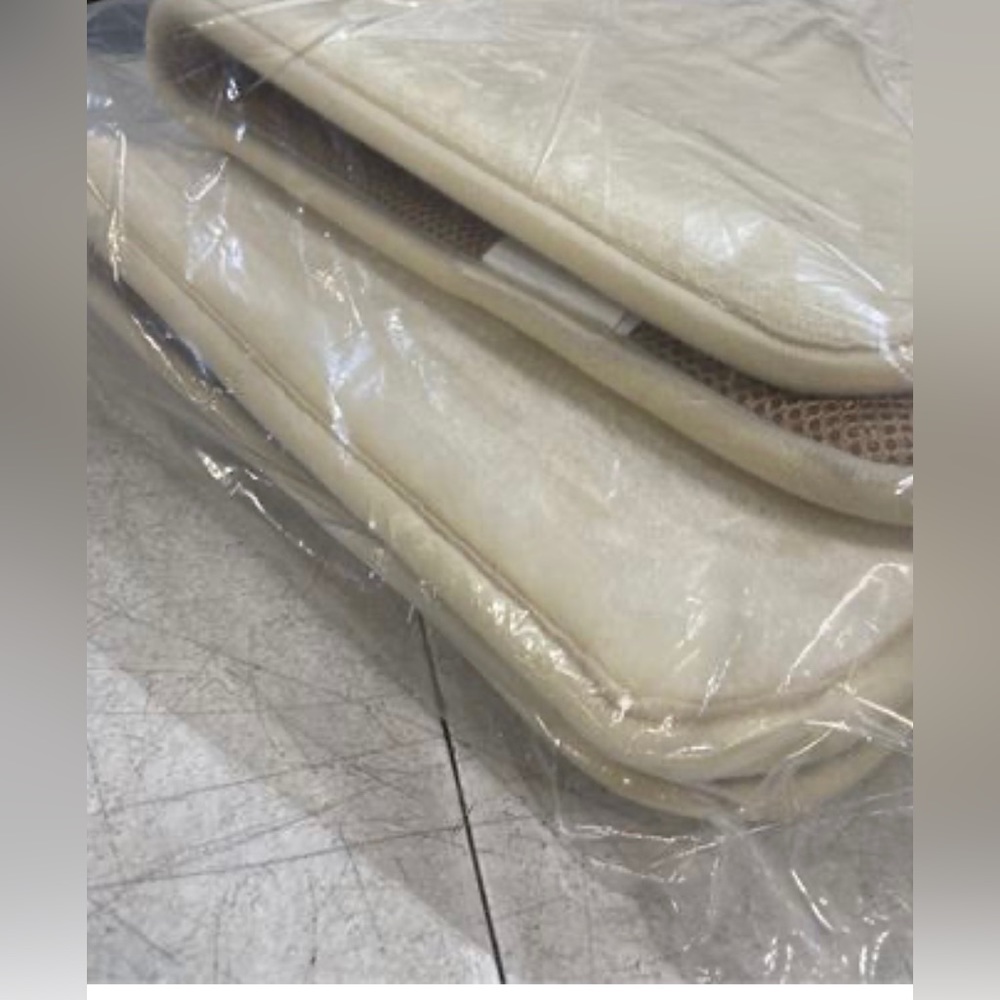 Royal Velvet Signature Solid Memory Foam Set of 2 Bath Rug Ivory - Picture 3 of 4